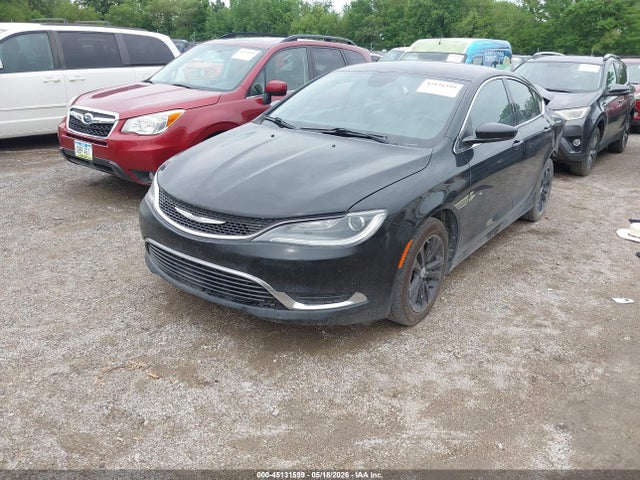 Chrysler 200 Limited Platinum 2017 1C3CCCAB4HN504821 Image 2