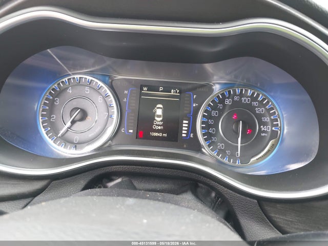 Chrysler 200 Limited Platinum 2017 1C3CCCAB4HN504821 Image 7