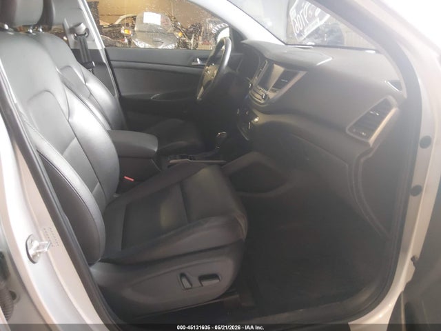 2017 Hyundai Tucson Limited მანქანა იყიდება აუქციონზე, vin: KM8J33A23HU326386, აუქციონის ნომერი: 45131605
