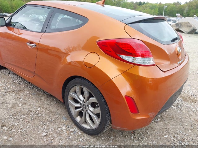 45131613 :رقم المزاد ، KMHTC6AD1FU222942 vin ، 2015 Hyundai Veloster Flex مزاد بيع