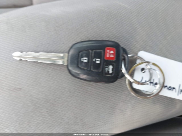 Продажа на аукционе авто 2014 Toyota Corolla Le, vin: 5YFBURHE4EP133407, номер лота: 45131657
