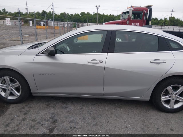 1G1ZC5ST3KF201418 Chevrolet Malibu 1fl