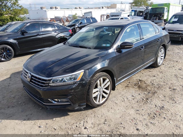 1VWGT7A39HC030385 Volkswagen Passat 1.8t Se