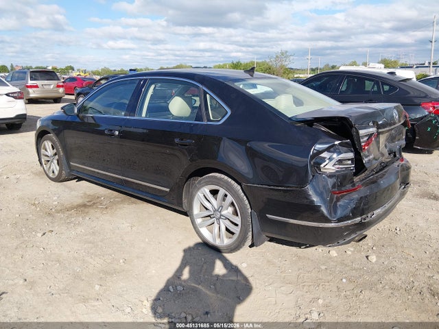 1VWGT7A39HC030385 Volkswagen Passat 1.8t Se