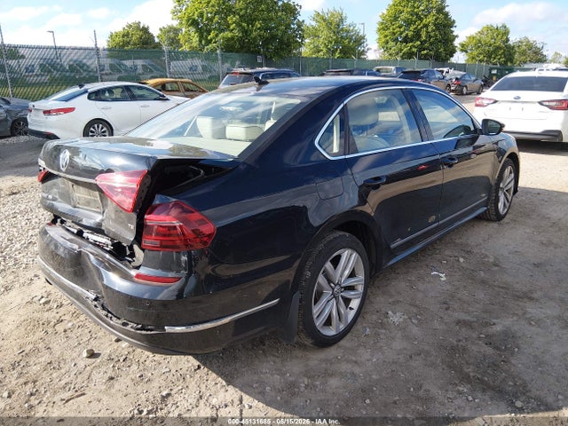 1VWGT7A39HC030385 Volkswagen Passat 1.8t Se