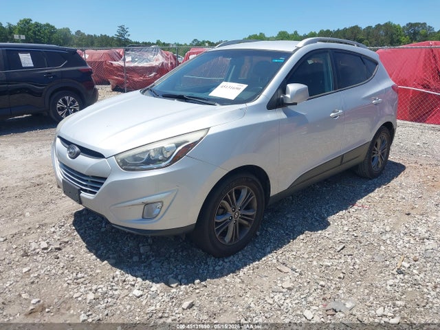 KM8JU3AG6FU049965 Hyundai TUCSON SE