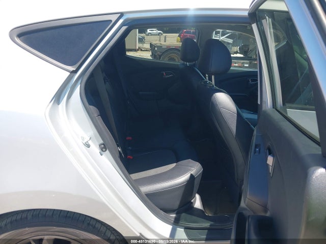 KM8JU3AG6FU049965 Hyundai TUCSON SE