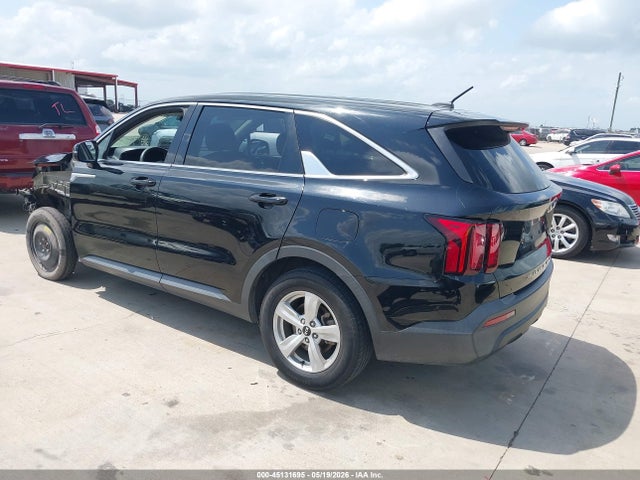 KIA SORENTO LX 2021 5XYRG4LC3MG021151 Image 3