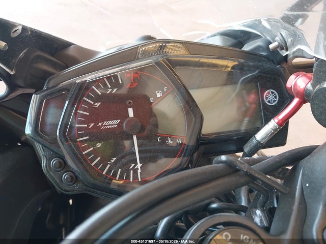 45131697 :رقم المزاد ، MH3RH06Y7HK017005 vin ، 2017 Yamaha Yzfr3 مزاد بيع