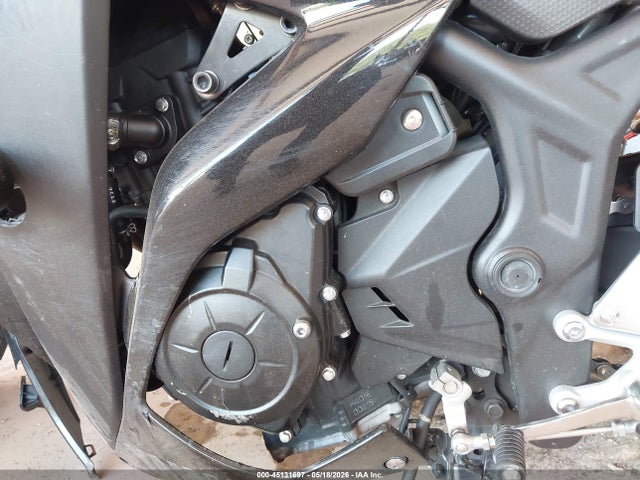 45131697 :رقم المزاد ، MH3RH06Y7HK017005 vin ، 2017 Yamaha Yzfr3 مزاد بيع