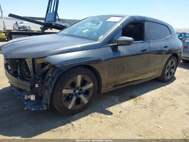 2022 Bmw Ix Xdrive50 მანქანა იყიდება აუქციონზე, vin: WB523CF05NCK15304, აუქციონის ნომერი: 45131726