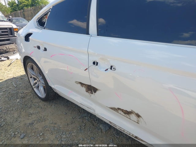 Продаж на аукціоні авто 2019 Audi A5 45 Premium, vin: WAUENCF56KA089997, номер лоту: 45131761