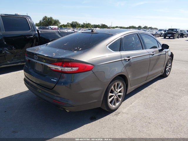 45131784 :رقم المزاد ، 3FA6P0HD6HR131934 vin ، 2017 Ford Fusion Se مزاد بيع