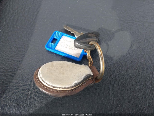 45131791 :رقم المزاد ، WB10434AXYZA64479 vin ، 2000 Bmw R1200 C مزاد بيع