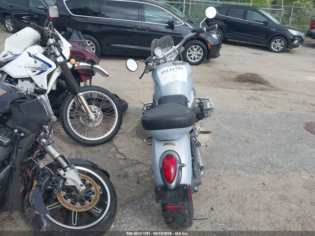 45131791 :رقم المزاد ، WB10434AXYZA64479 vin ، 2000 Bmw R1200 C مزاد بيع