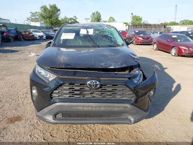 2021 Toyota Rav4 Xle Premium მანქანა იყიდება აუქციონზე, vin: 2T3A1RFV0MC238264, აუქციონის ნომერი: 45131799