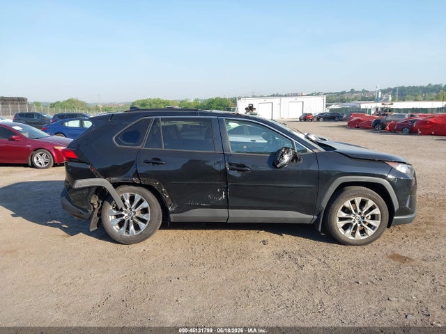 2021 Toyota Rav4 Xle Premium მანქანა იყიდება აუქციონზე, vin: 2T3A1RFV0MC238264, აუქციონის ნომერი: 45131799