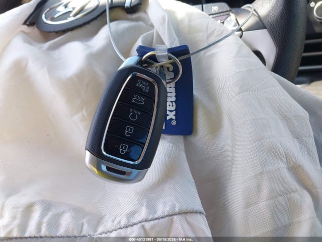 Продажа на аукционе авто 2023 Hyundai Elantra Hybrid Blue, vin: KMHLM4AJXPU058440, номер лота: 45131981