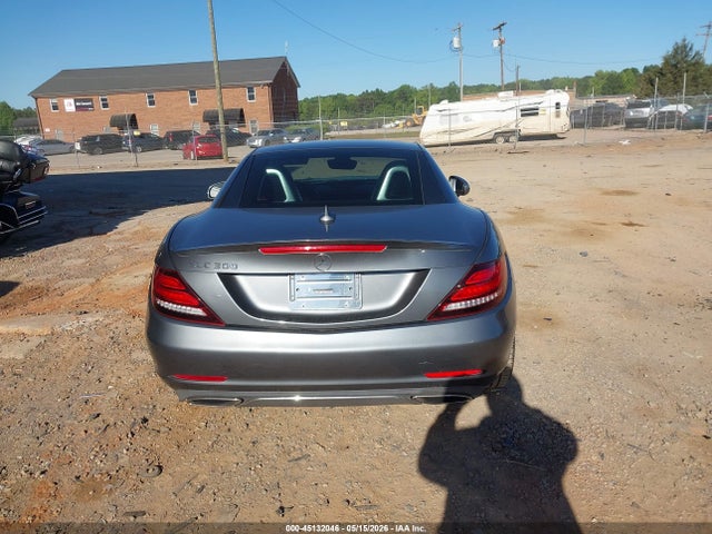 45132046 :رقم المزاد ، WDDPK3JA7JF153075 vin ، 2018 Mercedes-benz Slc 300 مزاد بيع
