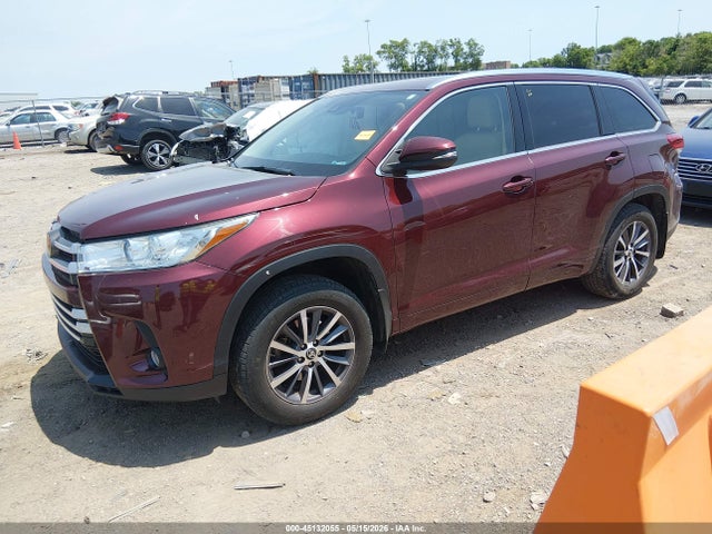 5TDJZRFH0JS491860 Toyota Highlander Xle
