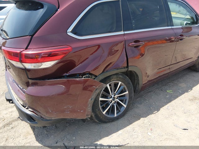 5TDJZRFH0JS491860 Toyota Highlander Xle