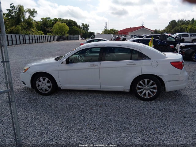 Продажа на аукционе авто 2012 Chrysler 200 Lx, vin: 1C3CCBAB4CN135364, номер лота: 45132122