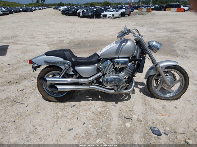 45132169 :رقم المزاد ، JH2RC4309TM200851 vin ، 1996 Honda Vf750 C مزاد بيع