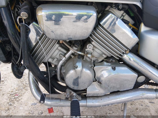 45132169 :رقم المزاد ، JH2RC4309TM200851 vin ، 1996 Honda Vf750 C مزاد بيع