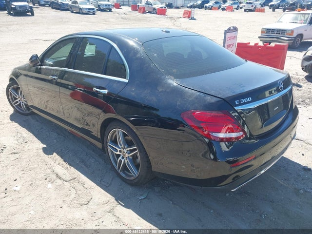Aukcja sprzedaży 2017 Mercedes-benz E 300, vin: WDDZF4JBXHA277232, numer aukcji: 45132415