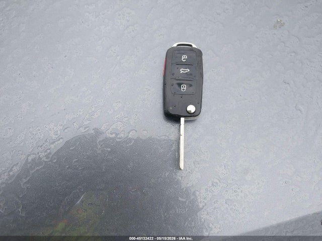 Aukcja sprzedaży 2015 Volkswagen Passat 1.8t Limited Edition, vin: 1VWAT7A35FC115498, numer aukcji: 45132422