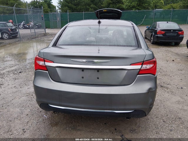 45132438 :رقم المزاد ، 1C3CCBCG6DN751819 vin ، 2013 Chrysler 200 Limited مزاد بيع