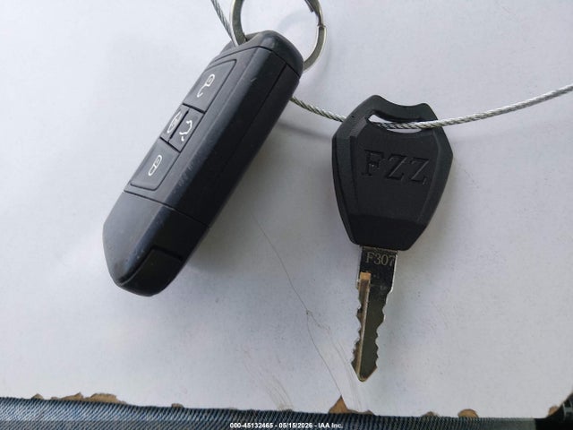2022 Volkswagen Taos 1.5t Sel მანქანა იყიდება აუქციონზე, vin: 3VV1X7B22NM005570, აუქციონის ნომერი: 45132465
