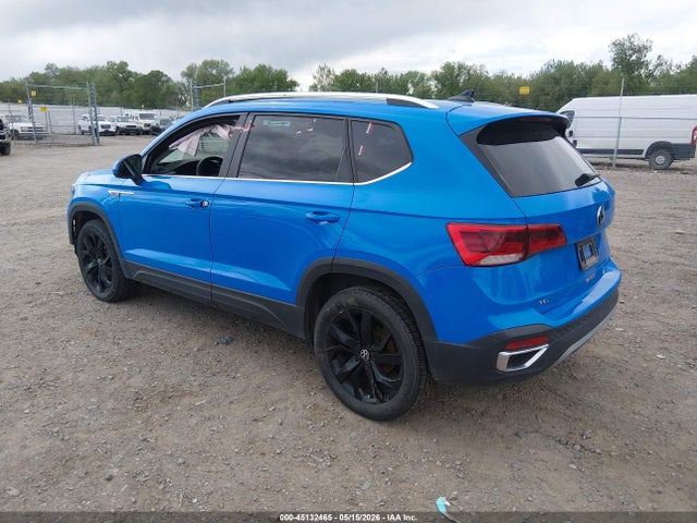 2022 Volkswagen Taos 1.5t Sel მანქანა იყიდება აუქციონზე, vin: 3VV1X7B22NM005570, აუქციონის ნომერი: 45132465