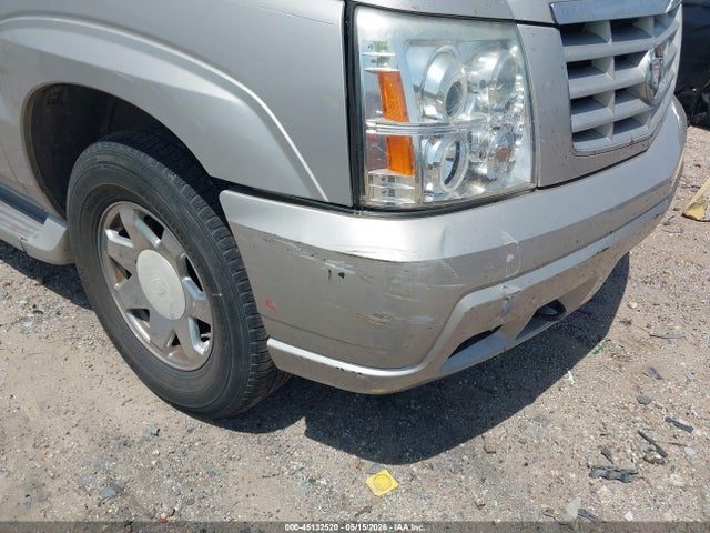 2005 Cadillac Escalade Esv მანქანა იყიდება აუქციონზე, vin: 3GYFK66N65G215079, აუქციონის ნომერი: 45132520