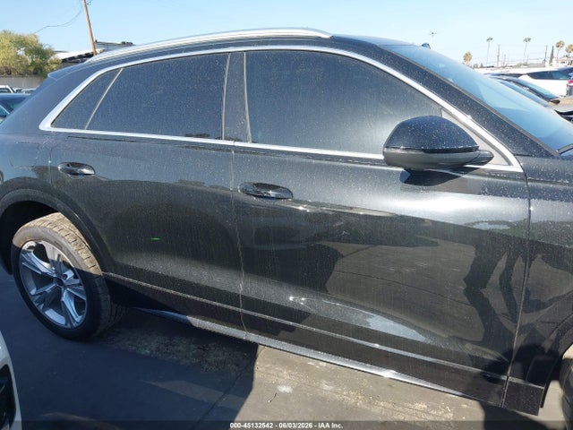 2023 Audi Q8 Premium 55 Tfsi Quattro Tiptronic მანქანა იყიდება აუქციონზე, vin: WA1AVBF12PD027439, აუქციონის ნომერი: 45132542