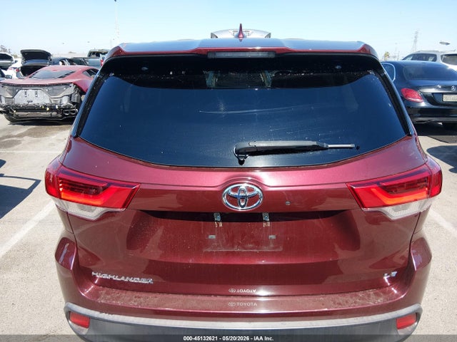 Toyota Highlander Le Plus 2018 5TDZZRFH7JS243334 Image 16