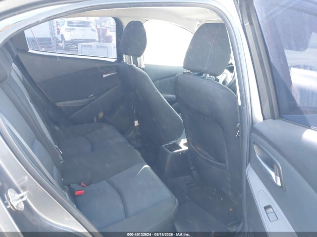 3MYDLBYV3HY172420 Toyota YARIS IA