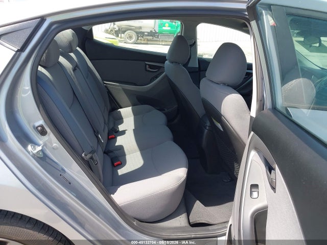 Продажа на аукционе авто 2016 Hyundai Elantra Se, vin: 5NPDH4AEXGH751647, номер лота: 45132704