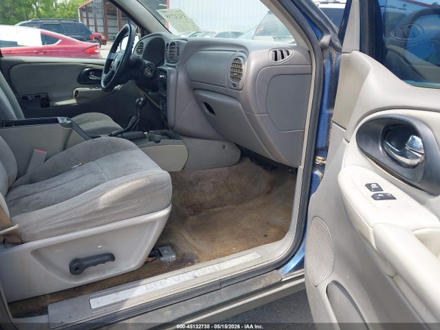 45132738 :رقم المزاد ، 1GNDS13S752389186 vin ، 2005 Chevrolet Trailblazer Ls مزاد بيع