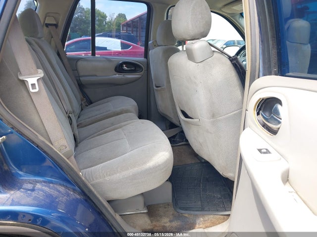 45132738 :رقم المزاد ، 1GNDS13S752389186 vin ، 2005 Chevrolet Trailblazer Ls مزاد بيع