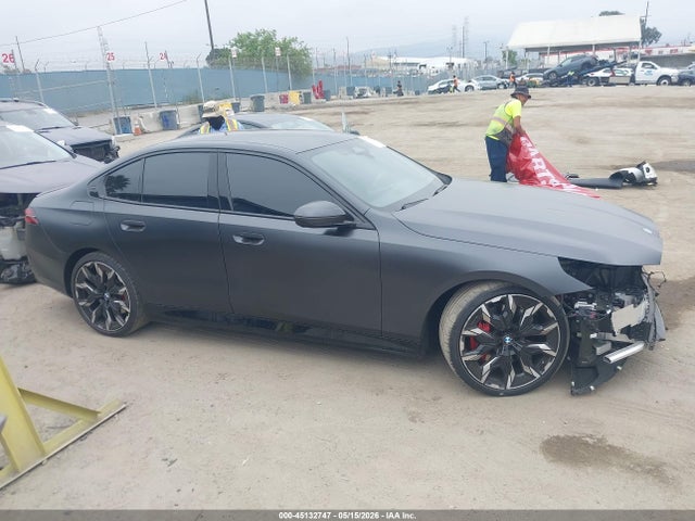 2026 Bmw 550e Xdrive მანქანა იყიდება აუქციონზე, vin: WBA13FK0XTCV83169, აუქციონის ნომერი: 45132747