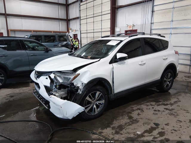 JTMRFREV7JJ189806 Toyota Rav4 Xle