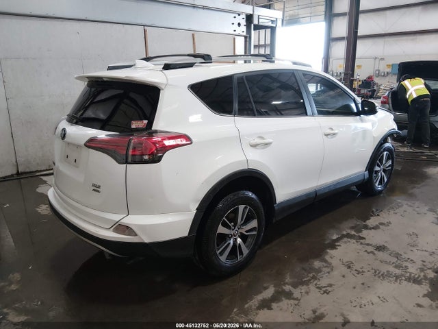 JTMRFREV7JJ189806 Toyota Rav4 Xle