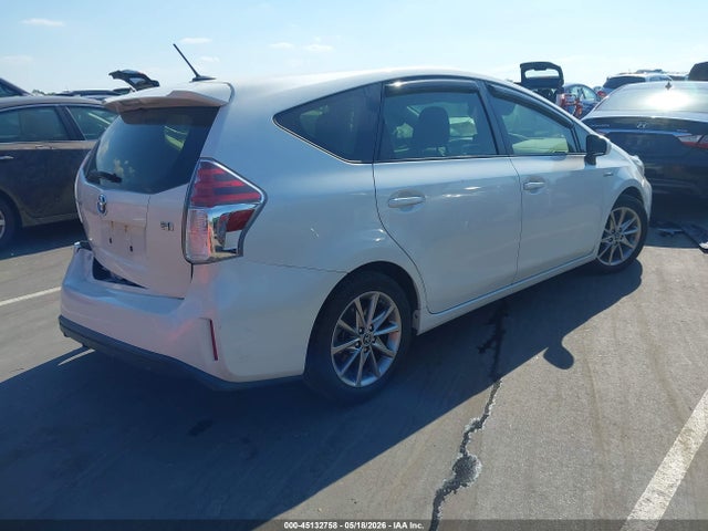 Продажа на аукционе авто 2016 Toyota Prius V Five, vin: JTDZN3EU6GJ054994, номер лота: 45132758
