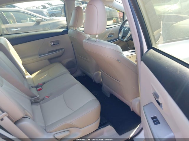 Продажа на аукционе авто 2016 Toyota Prius V Five, vin: JTDZN3EU6GJ054994, номер лота: 45132758