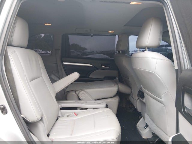Aukcja sprzedaży 2018 Toyota Highlander Xle, vin: 5TDKZRFH5JS542340, numer aukcji: 45132762