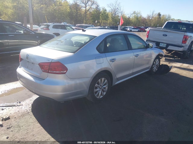 Aukcja sprzedaży 2015 Volkswagen Passat 1.8t Wolfsburg Edition, vin: 1VWAT7A34FC014629, numer aukcji: 45132786