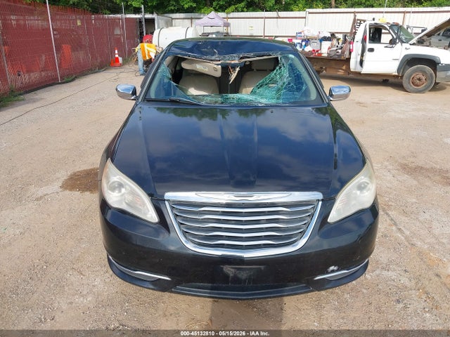 45132810 :رقم المزاد ، 1C3BC2FG0BN520743 vin ، 2011 Chrysler 200 Limited مزاد بيع