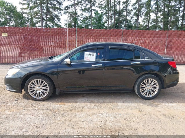 45132810 :رقم المزاد ، 1C3BC2FG0BN520743 vin ، 2011 Chrysler 200 Limited مزاد بيع