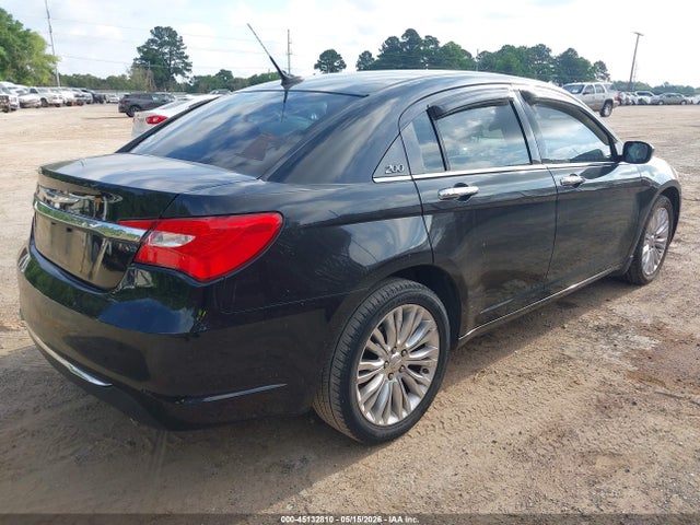 45132810 :رقم المزاد ، 1C3BC2FG0BN520743 vin ، 2011 Chrysler 200 Limited مزاد بيع
